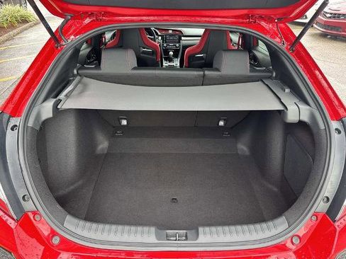 Used 2018 Honda Civic Type R image 9