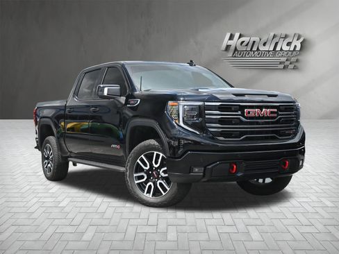 Used 2025 GMC Sierra 1500 AT4 w/ AT4 Premium Package AWD/4WD image 2