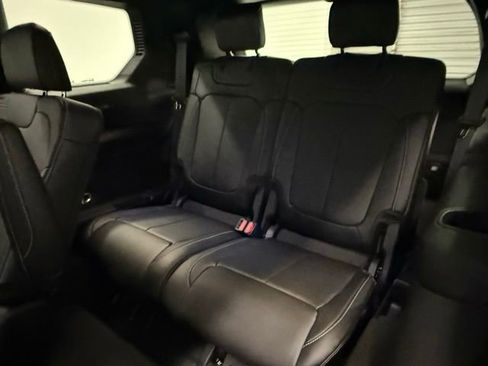 New 2025 Jeep Grand Cherokee L Limited image 17