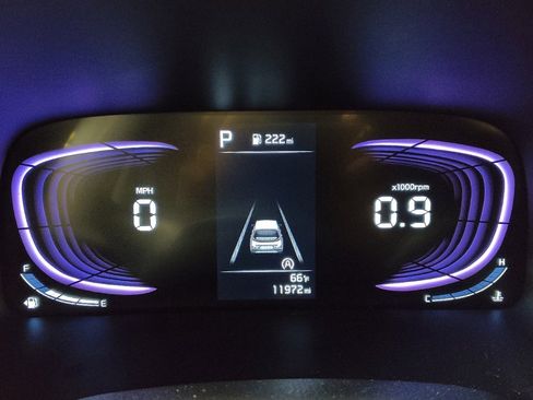 Used 2025 Kia Soul LX image 23