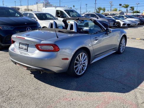 Used 2017 FIAT 124 Spider Lusso image 9