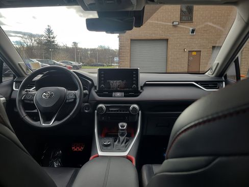 Used 2021 Toyota RAV4 TRD Off-Road image 19