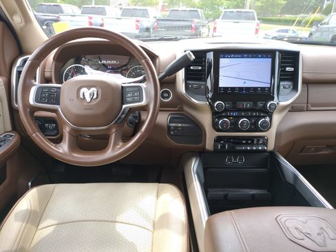 Used 2022 RAM 2500 Laramie AWD/4WD image 28