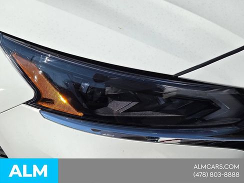Used 2025 Nissan Altima 2.5 SV FWD image 21