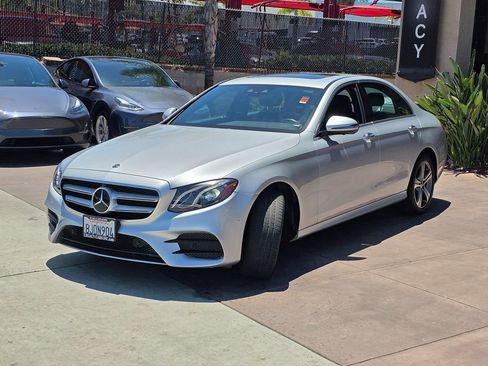 Used 2019 Mercedes-Benz E 300 image 7