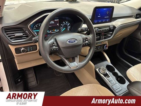 Used 2022 Ford Escape SE image 10
