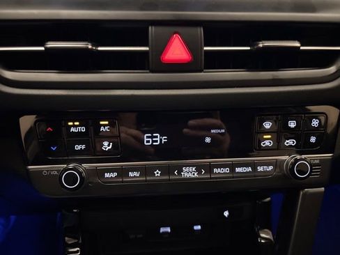 Certified 2024 Kia Seltos EX AWD/4WD image 19