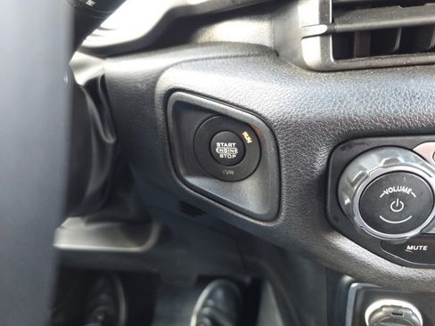 Used 2024 Jeep Wrangler Sport S image 23