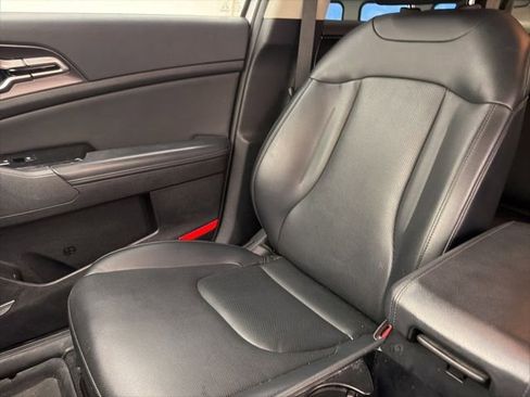 Used 2023 Kia Sportage EX FWD image 15