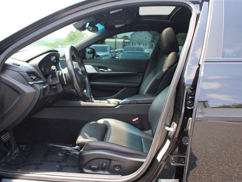 Used 2020 Cadillac CT4 V w/ Technology Package AWD/4WD image 12