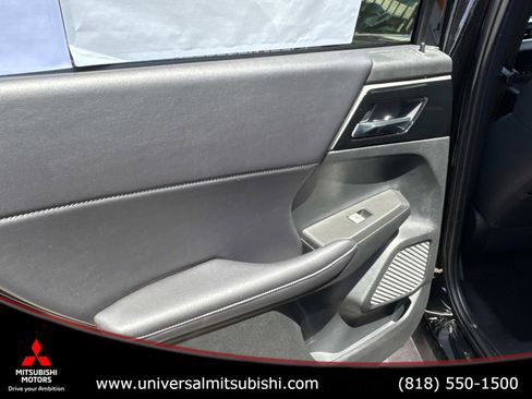 New 2025 Mitsubishi Outlander 4WD Plug-In Hybrid image 13