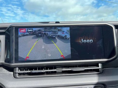 Certified 2024 Jeep Wrangler Unlimited Rubicon 392 image 22