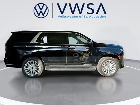 Used 2024 Cadillac Escalade Premium Luxury image 9