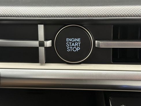 New 2026 Hyundai Santa Fe SE image 30