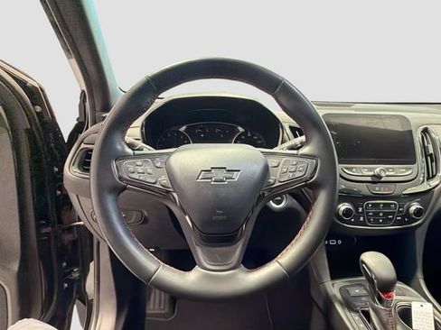 Used 2023 Chevrolet Equinox RS w/ RS Leather Package AWD/4WD image 8