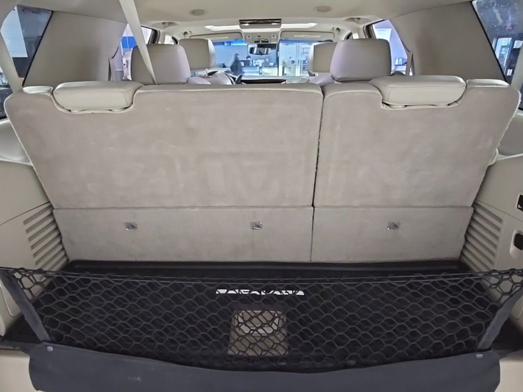 Used 2019 Cadillac Escalade Premium Luxury AWD/4WD image 34