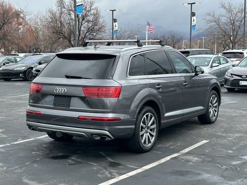 Used 2019 Audi Q7 3.0T Premium Plus w/ Premium Plus Package image 3