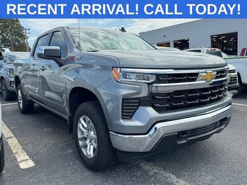 Used 2026 Chevrolet Silverado 1500 LT AWD/4WD image 1