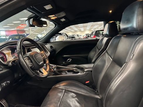 Used 2016 Dodge Challenger SXT Plus image 16