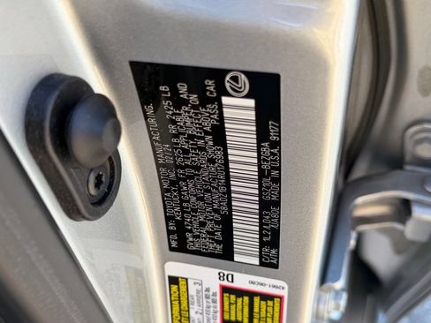 Certified 2024 Lexus ES 350 w/ Premium Package FWD image 28