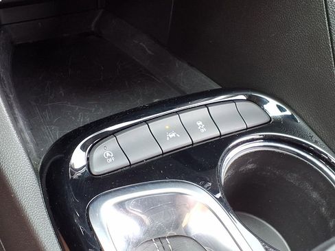 Used 2024 Buick Encore GX Preferred w/ Comfort Package image 12