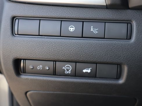 Used 2025 Nissan Rogue SL w/ Tech Package AWD/4WD image 36
