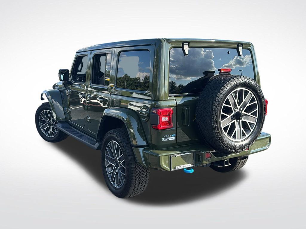 Used 2024 Jeep Wrangler High Altitude AWD/4WD image 5