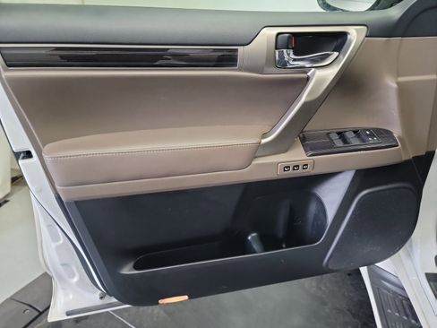 Used 2020 Lexus GX 460 Premium w/ Premium Package AWD/4WD image 13