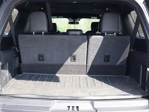 Used 2019 Ford Expedition Max XLT image 42