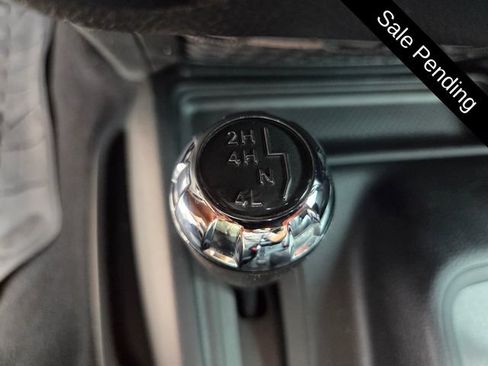 Used 2018 Jeep Wrangler Sahara AWD/4WD image 26