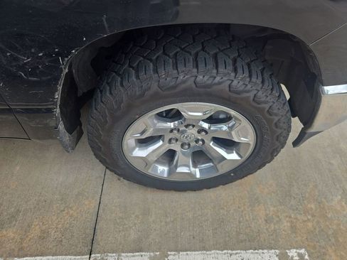 Used 2020 RAM 1500 Big Horn AWD/4WD image 11