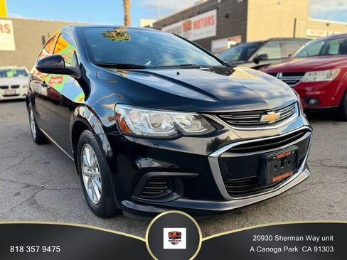 Used 2017 Chevrolet Sonic LT image 46