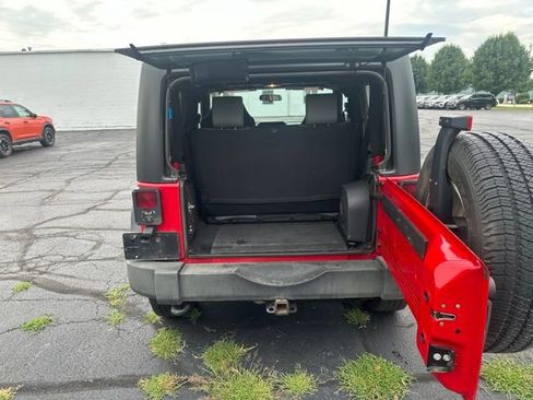 Used 2009 Jeep Wrangler X AWD/4WD image 9