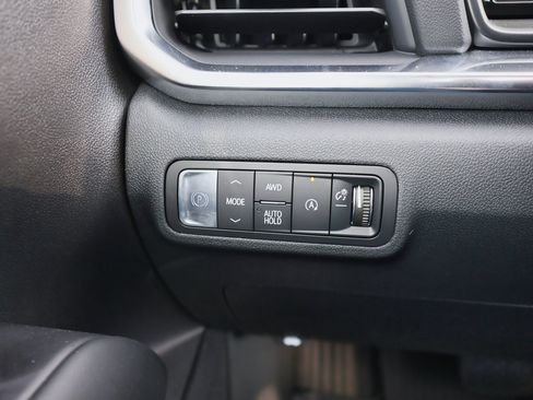 New 2026 GMC Terrain Denali w/ LPO, Floor Liner Package image 28