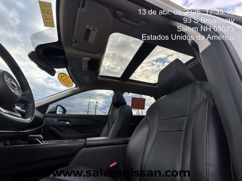 Certified 2023 Nissan Rogue SL w/ SL Premium Package image 11