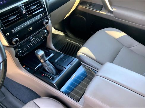 Used 2023 Lexus GX 460 Premium w/ Premium Package AWD/4WD image 17