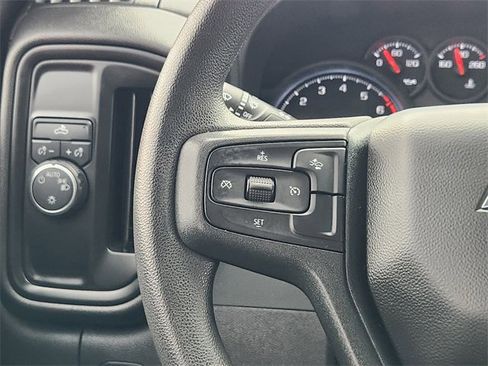 Used 2022 Chevrolet Silverado 1500 Custom image 28