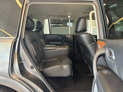 Used 2024 Nissan Armada SL w/ Captain's Chairs Package AWD/4WD image 25