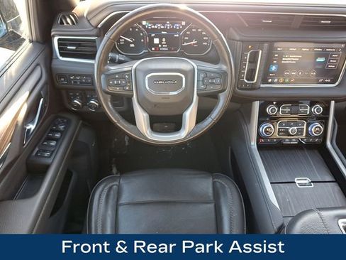 Used 2021 GMC Yukon Denali w/ Denali Premium Package image 17