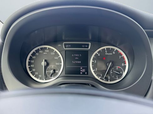 Used 2018 INFINITI QX30 Luxury w/ Cargo Package image 12