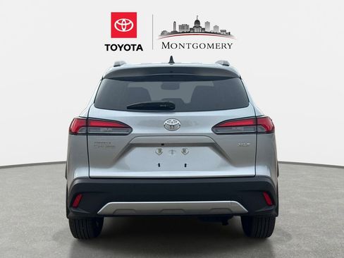 Used 2026 Toyota Corolla Cross XLE w/ Convenience Package image 4