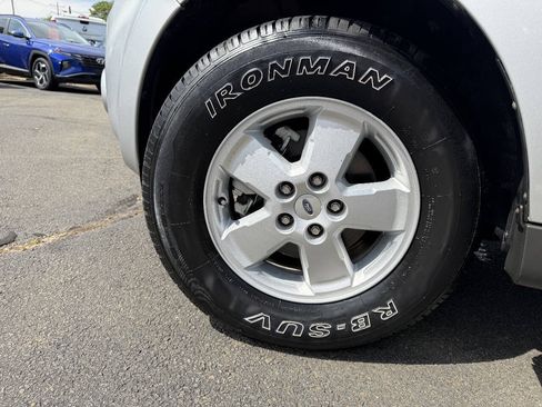 Used 2011 Ford Escape XLT AWD/4WD image 21