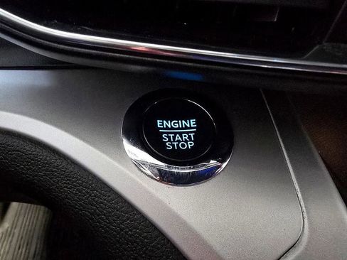 Used 2022 Ford Explorer XLT w/ Equipment Group 202A image 17