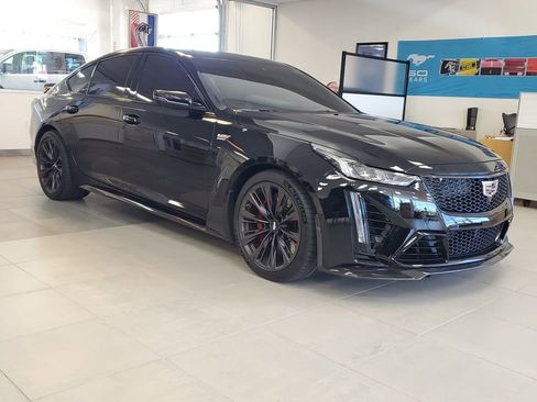 Used 2024 Cadillac CT5 V Blackwing w/ Carbon Fiber Package 2 RWD image 2