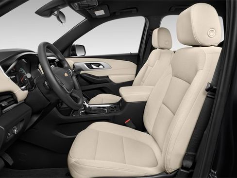 Used 2023 Chevrolet Traverse Premier FWD image 10