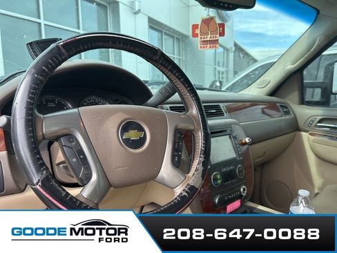 Used 2013 Chevrolet Silverado 2500 LTZ w/ LTZ Plus Package image 4