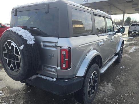 Used 2022 Ford Bronco Outer Banks image 3