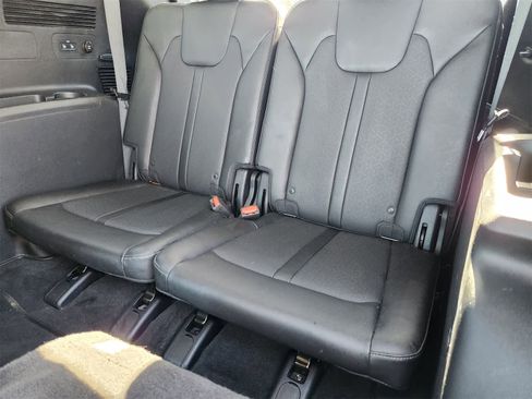 Used 2022 Kia Sorento EX w/ Panoramic Sunroof Package image 29