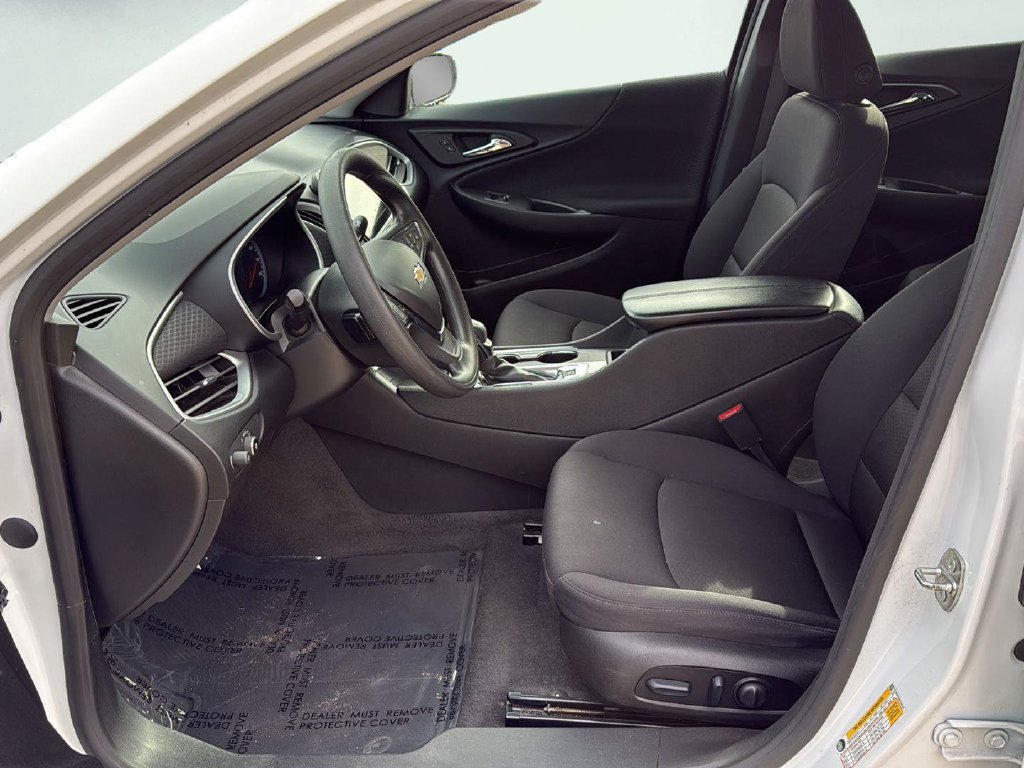 Used 2024 Chevrolet Malibu LT FWD image 25