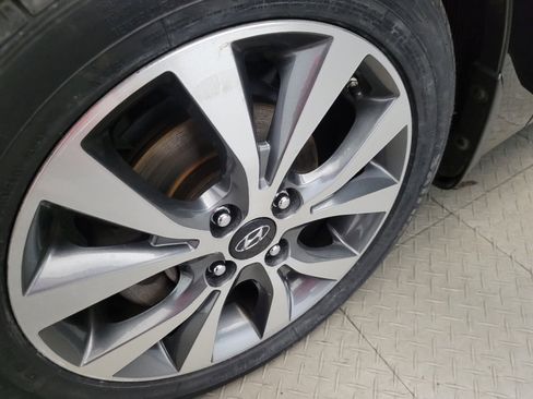 Used 2015 Hyundai Accent Sport image 31